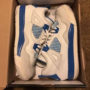 JORDAN 4 RETRO MILITARY BLUE 
LITTLE BOYS SIZE 3